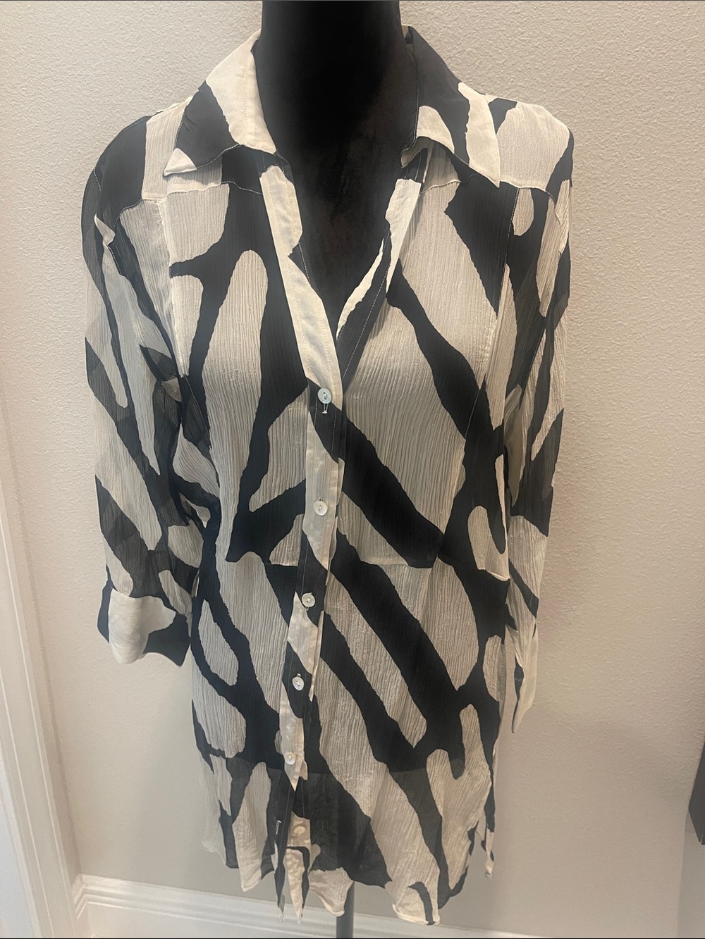 Chico's sheer 100% silk tunic shirt